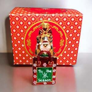 Christopher Radko “Santa's Holiday Tote “ # 1020369 Christmas Ornament.. READ